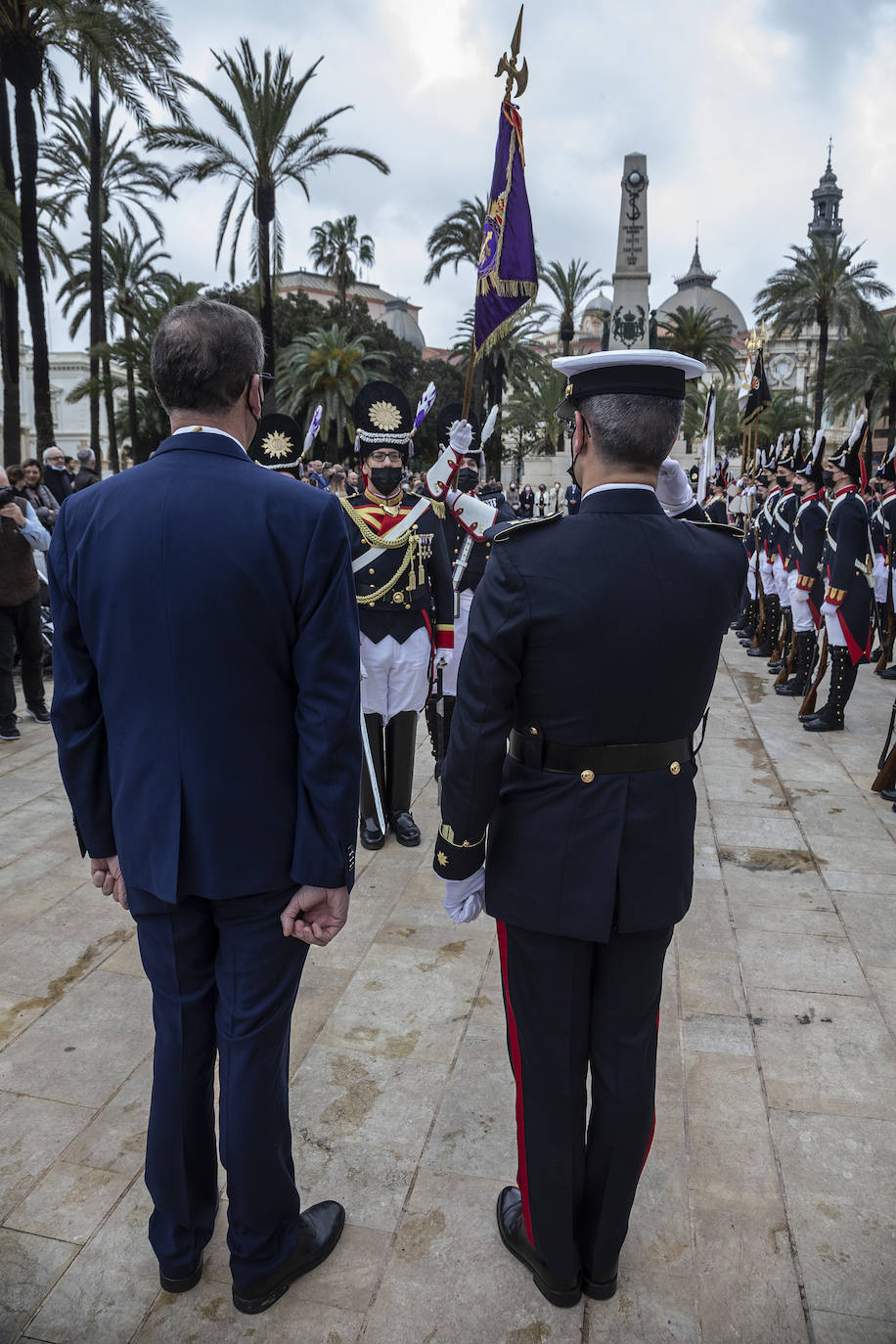 Fotos: Los marrajos honran a José Luis Sáez en Héroes de Cavite
