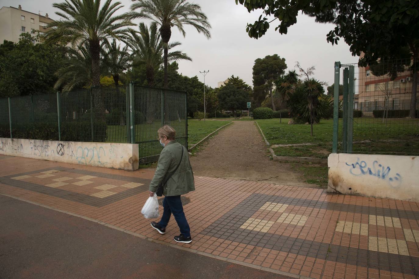 Fotos: Abandono en los parques de Cartagena