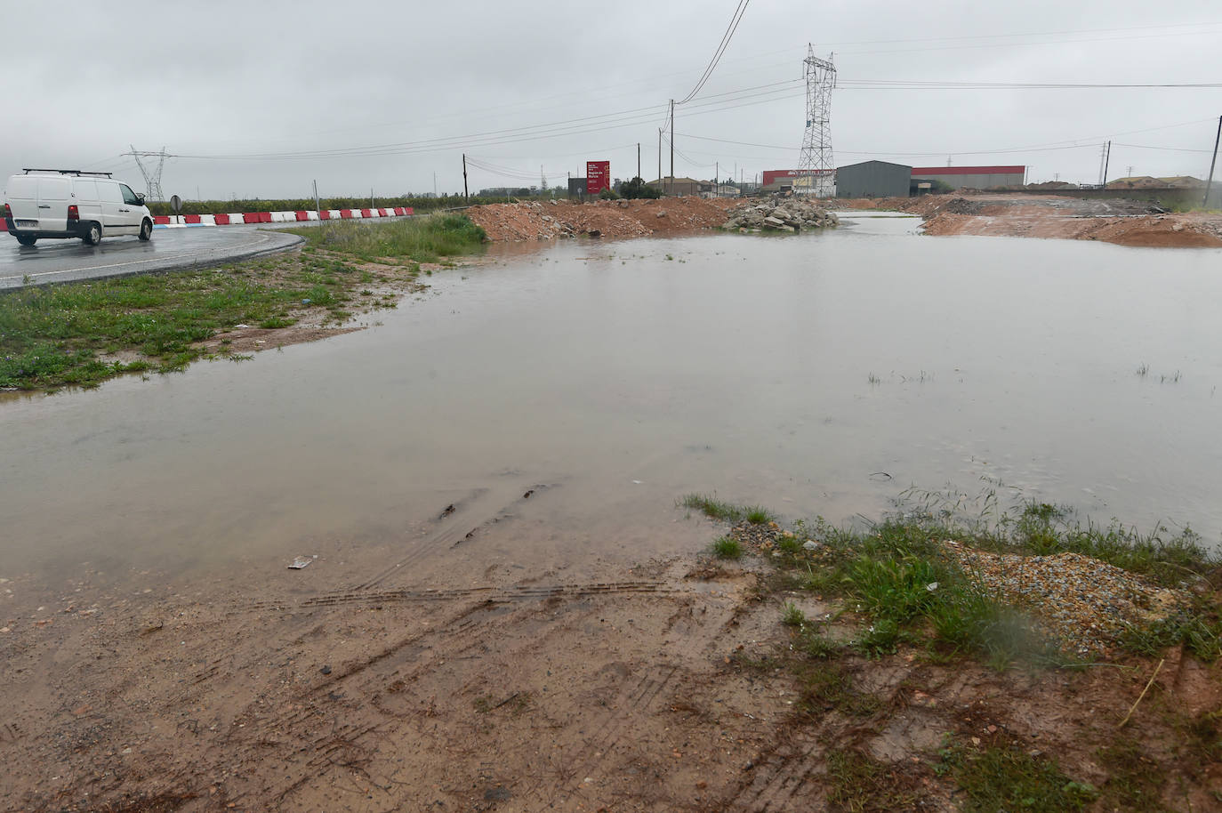 Fotos: La lluvia provoca desprendimientos, caminos inundados y carreteras cortadas en varios puntos de la Región