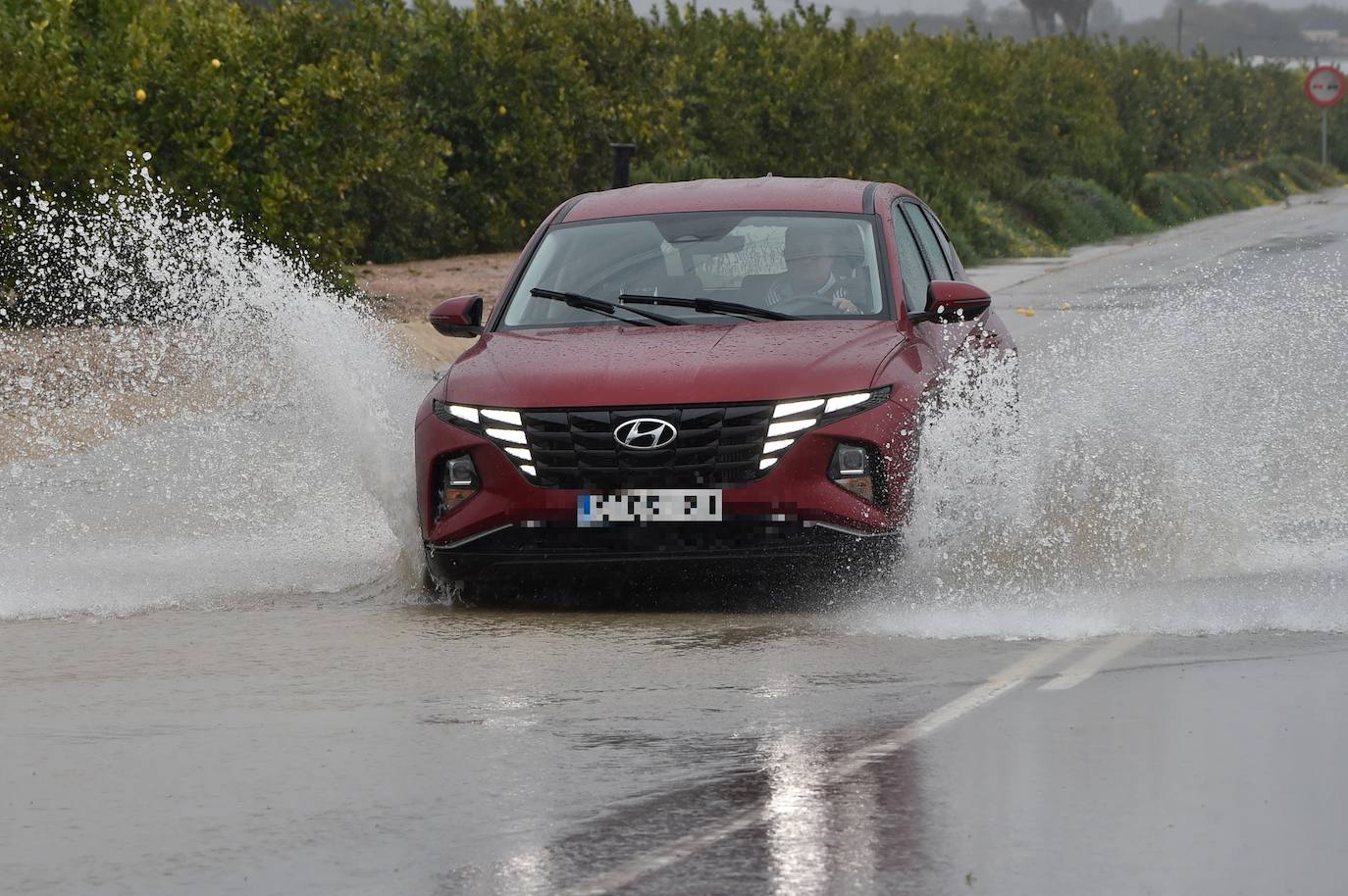 Fotos: La lluvia provoca desprendimientos, caminos inundados y carreteras cortadas en varios puntos de la Región