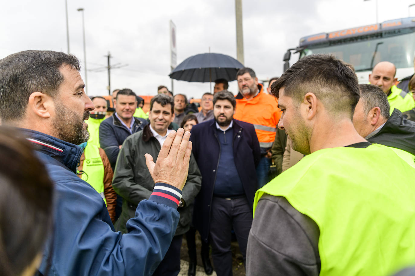 Fotos: Miras respalda a los transportistas y pide bajar el precio del combustible
