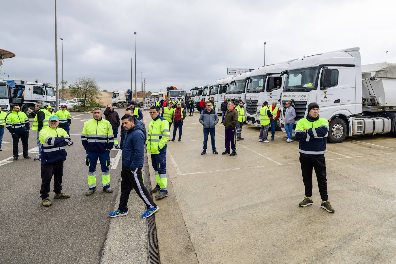 Fotos: Miras respalda a los transportistas y pide bajar el precio del combustible