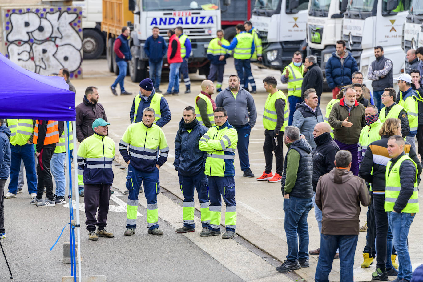 Fotos: Miras respalda a los transportistas y pide bajar el precio del combustible