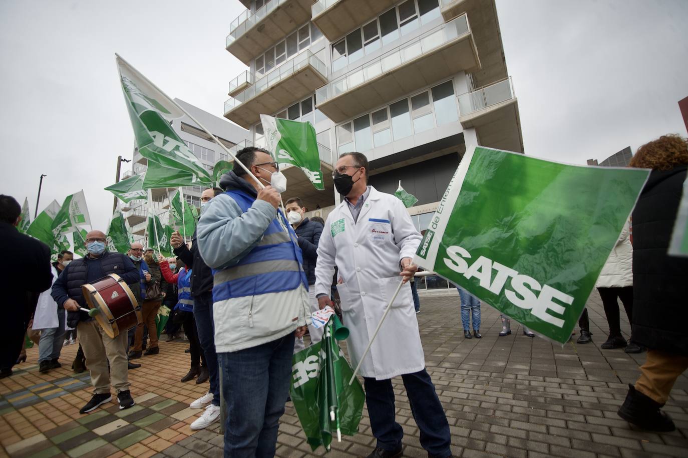 Fotos: Concentración de Satse contra los recortes en los refuerzos Covid