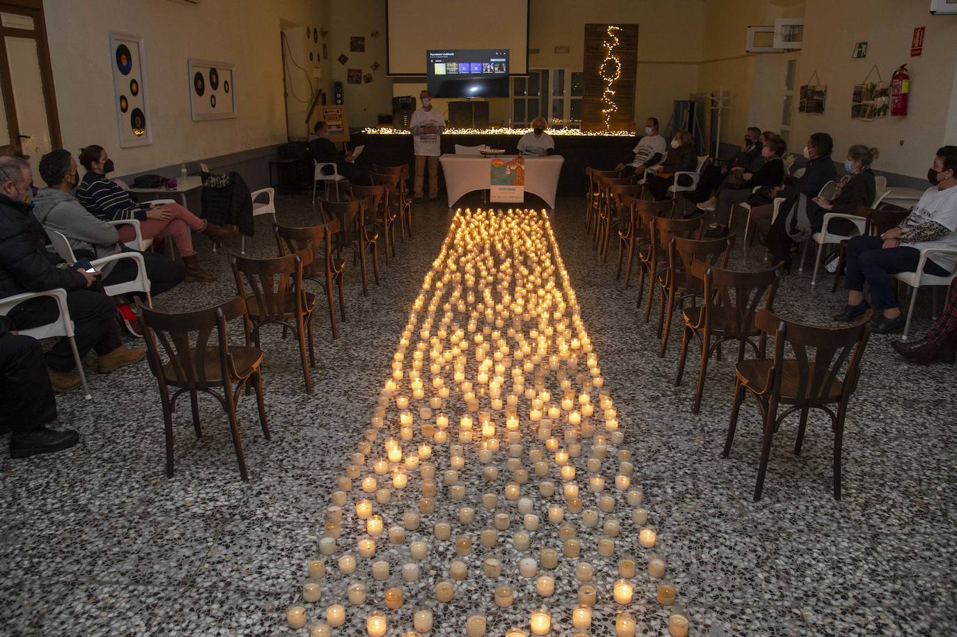 Fotos: Velas de esperanza en Portmán