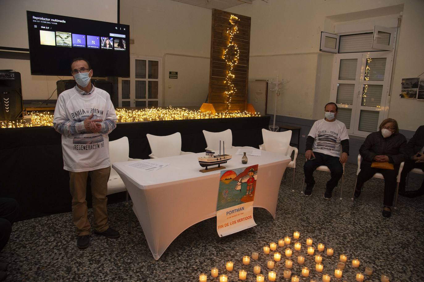 Fotos: Velas de esperanza en Portmán