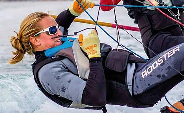 Imagen principal - El cartagenero Gregorio Belmonte. Rafa de la Hoz, regatista del Club Mar Menor de Los Alcázares. María Martínez, del Real Club de Regatas de Santiago de la Ribera. 