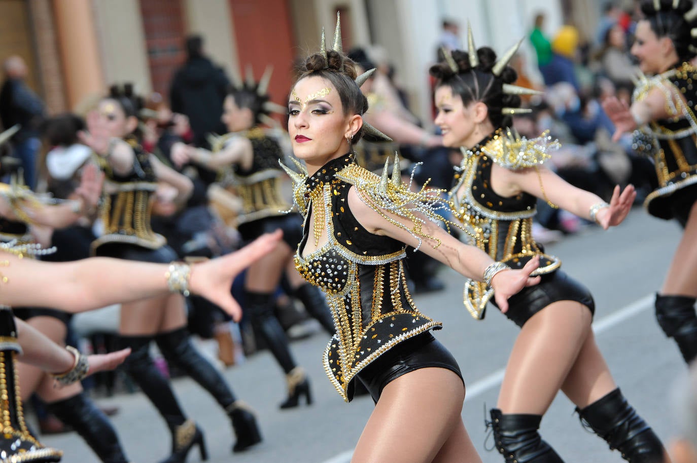 Fotos: Carnaval primaveral en Llano de Brujas