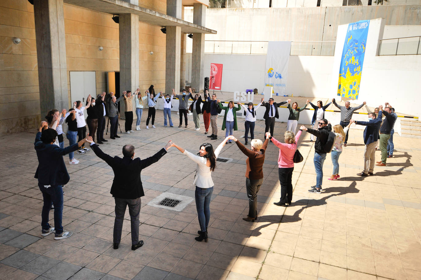 Fotos: Suelta de palomas por la paz en Ucrania