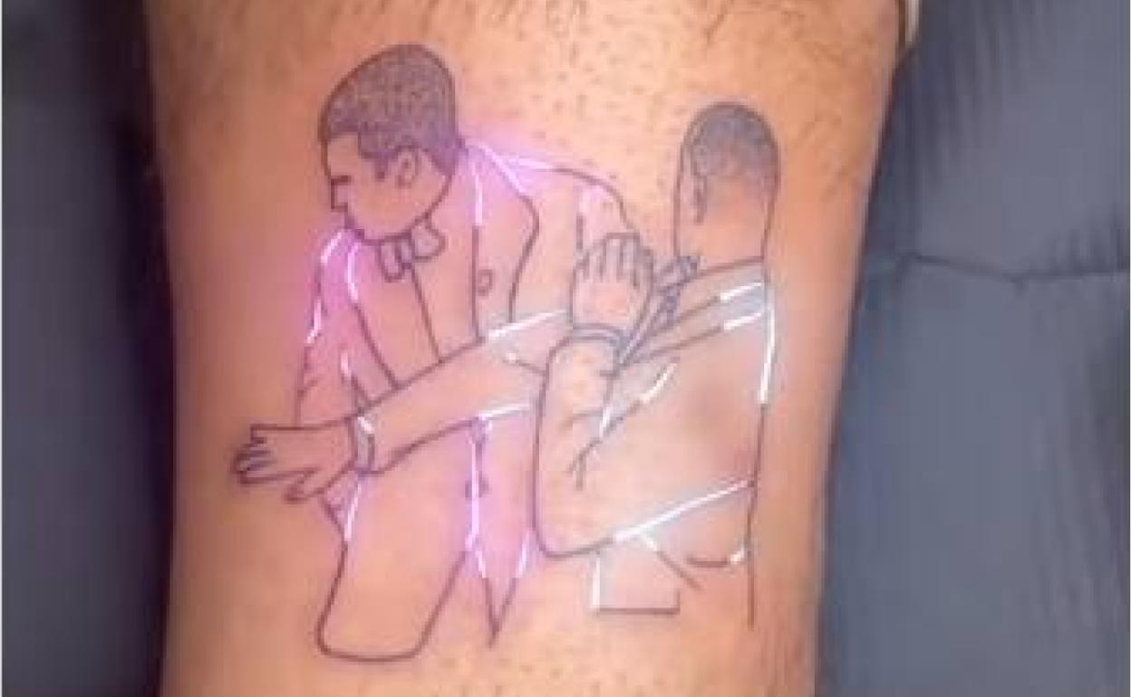 Imagen del tatuaje editado con luces. 