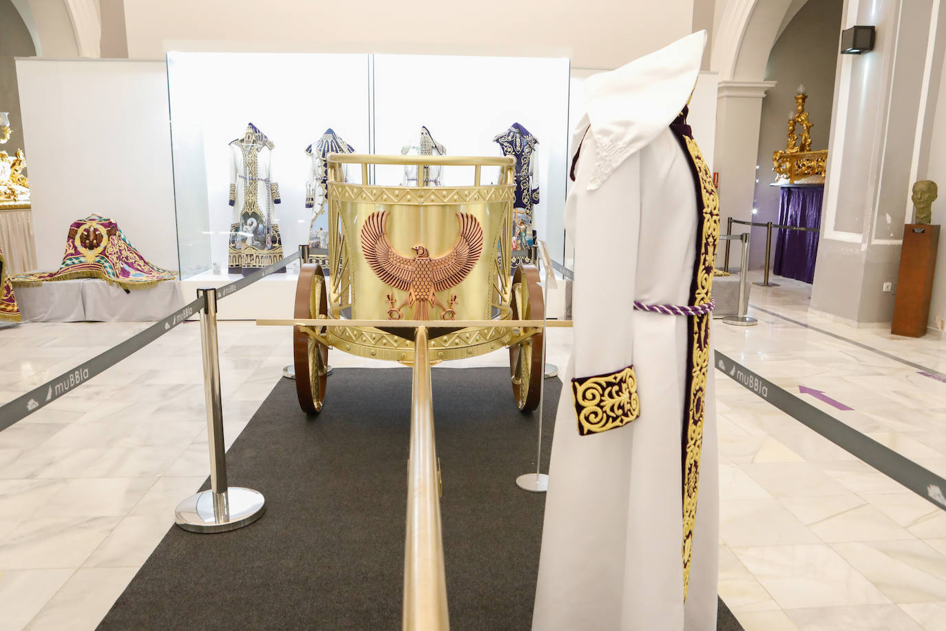 Fotos: Judit lidera los estrenos del Paso Blanco en la Semana Santa de Lorca