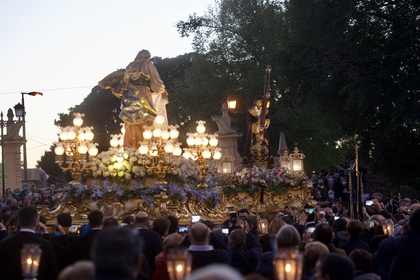 Fotos: La Verónica, en su 25 aniversario, acompaña al Jesús del Gran Poder