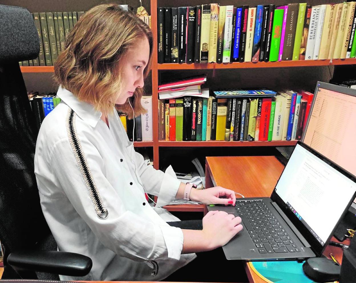 Clara Cubillas decidió dedicar su Trabajo Final de Máster, realizado en la Universidad Politécnica de Cartagena, a la 'Gestión y Dirección de Empresas e Instituciones Turísticas'. 