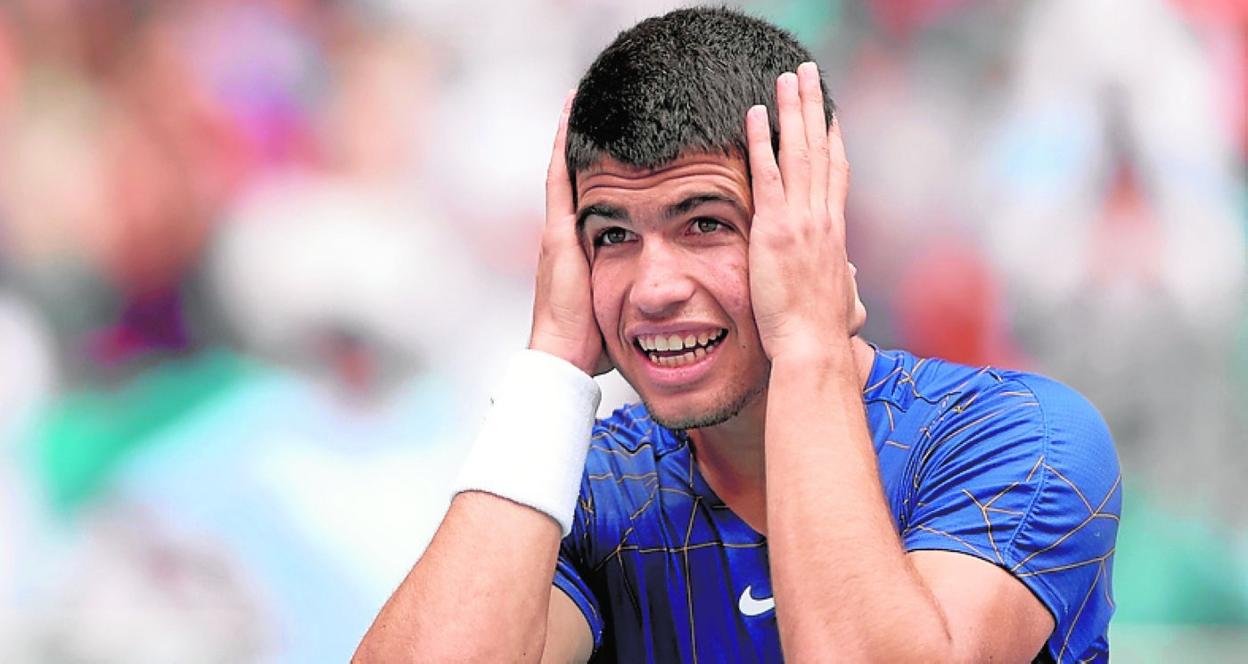 Carlos Alcaraz, el pasado domingo, tras ganar el torneo de Miami. 