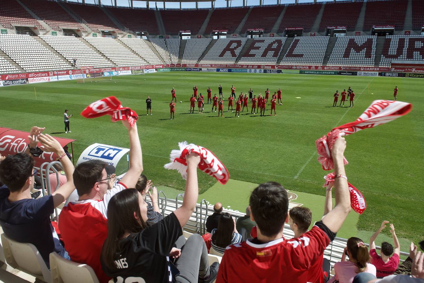 Fotos: El entrenamiento del Real Murcia antes del enfretamiento contra el Hércules, en imágenes