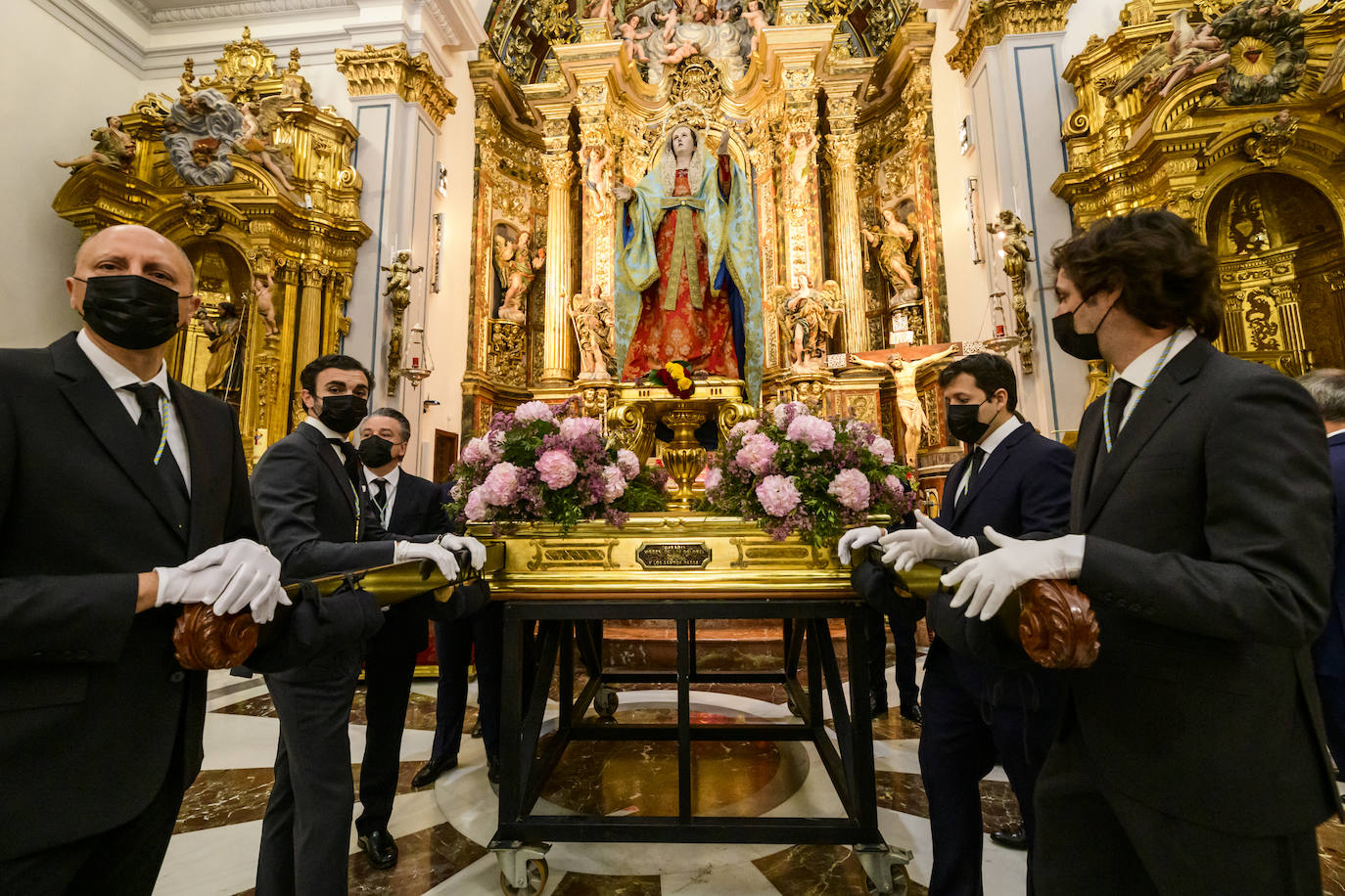 Fotos: El traslado de la Virgen del Primer Dolor en Murcia, en imágenes