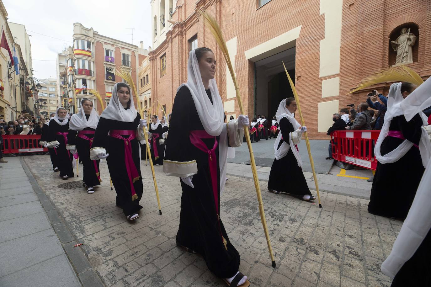 Fotos: Un mar de palmas guía a Jesús a Jerusalén
