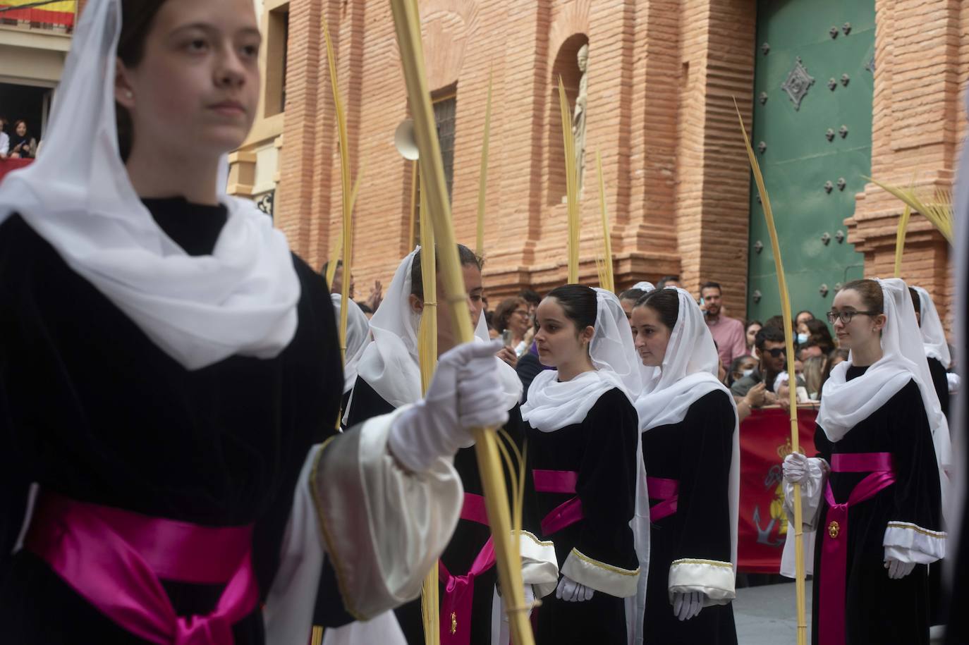 Fotos: Un mar de palmas guía a Jesús a Jerusalén