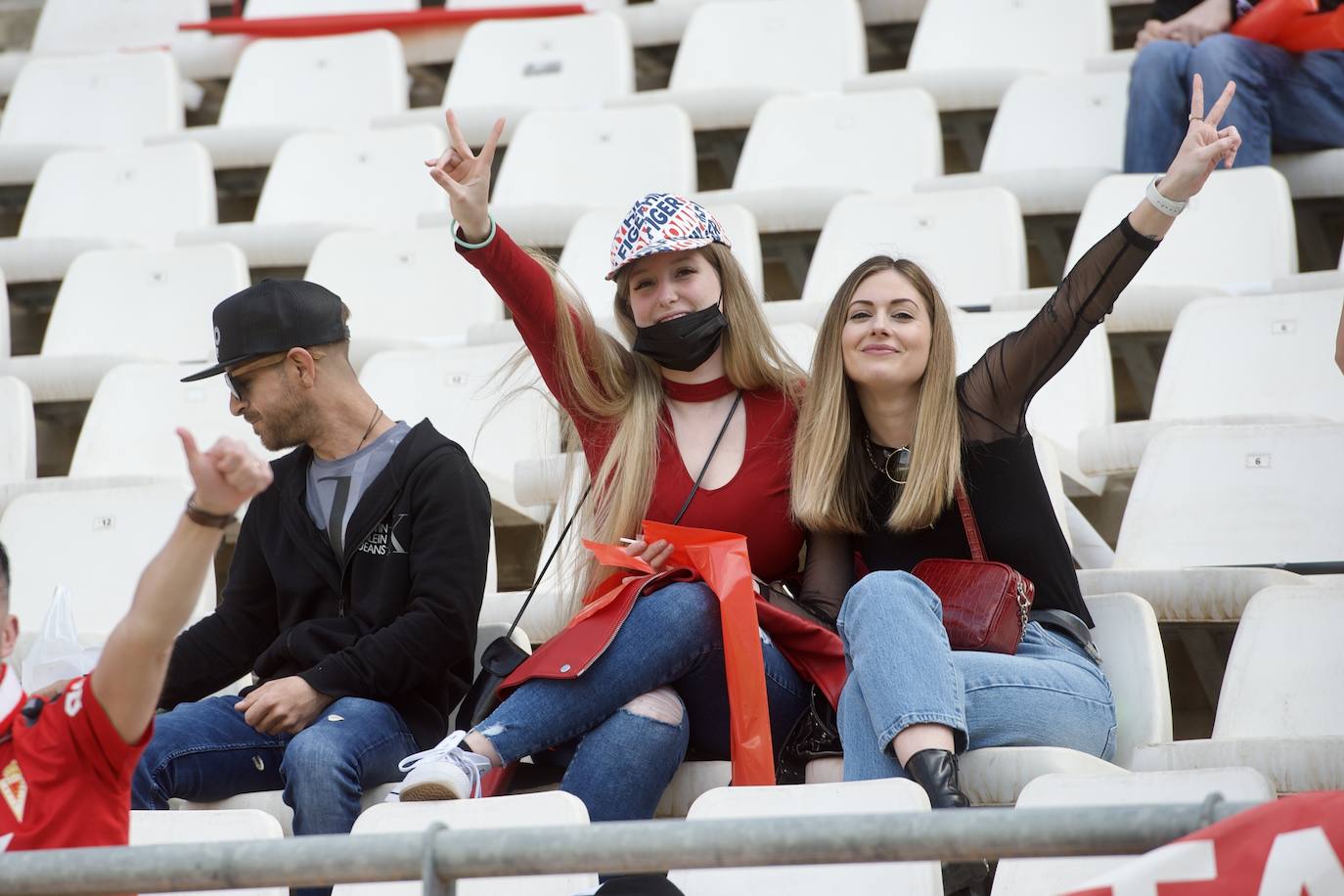 Fotos: Búscate en el Enrique Roca en el empate del Real Murcia frente al Hércules