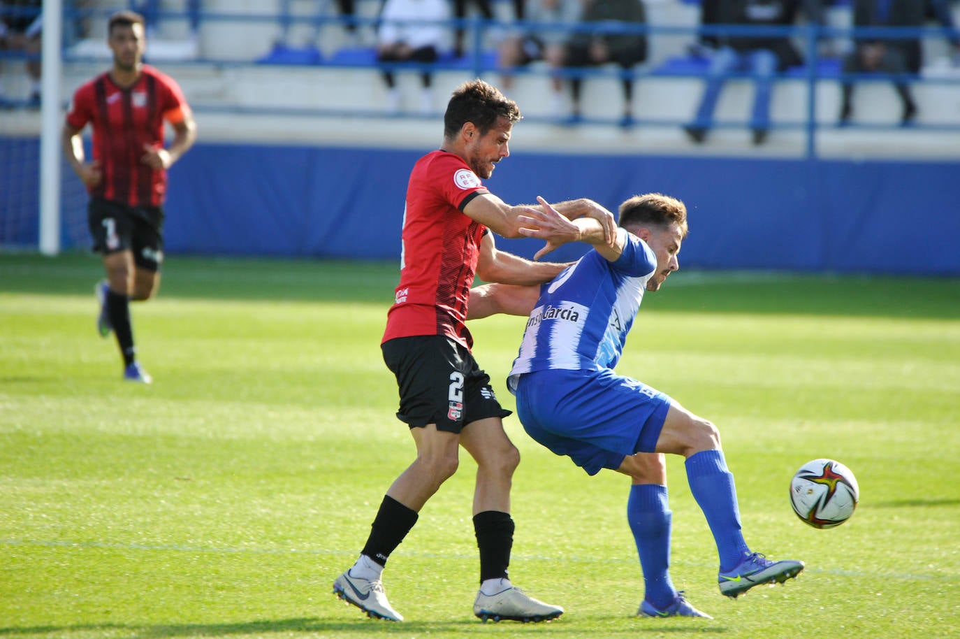 Fotos: El Águilas sale del infierno (Águilas 2, La Nucía 0)