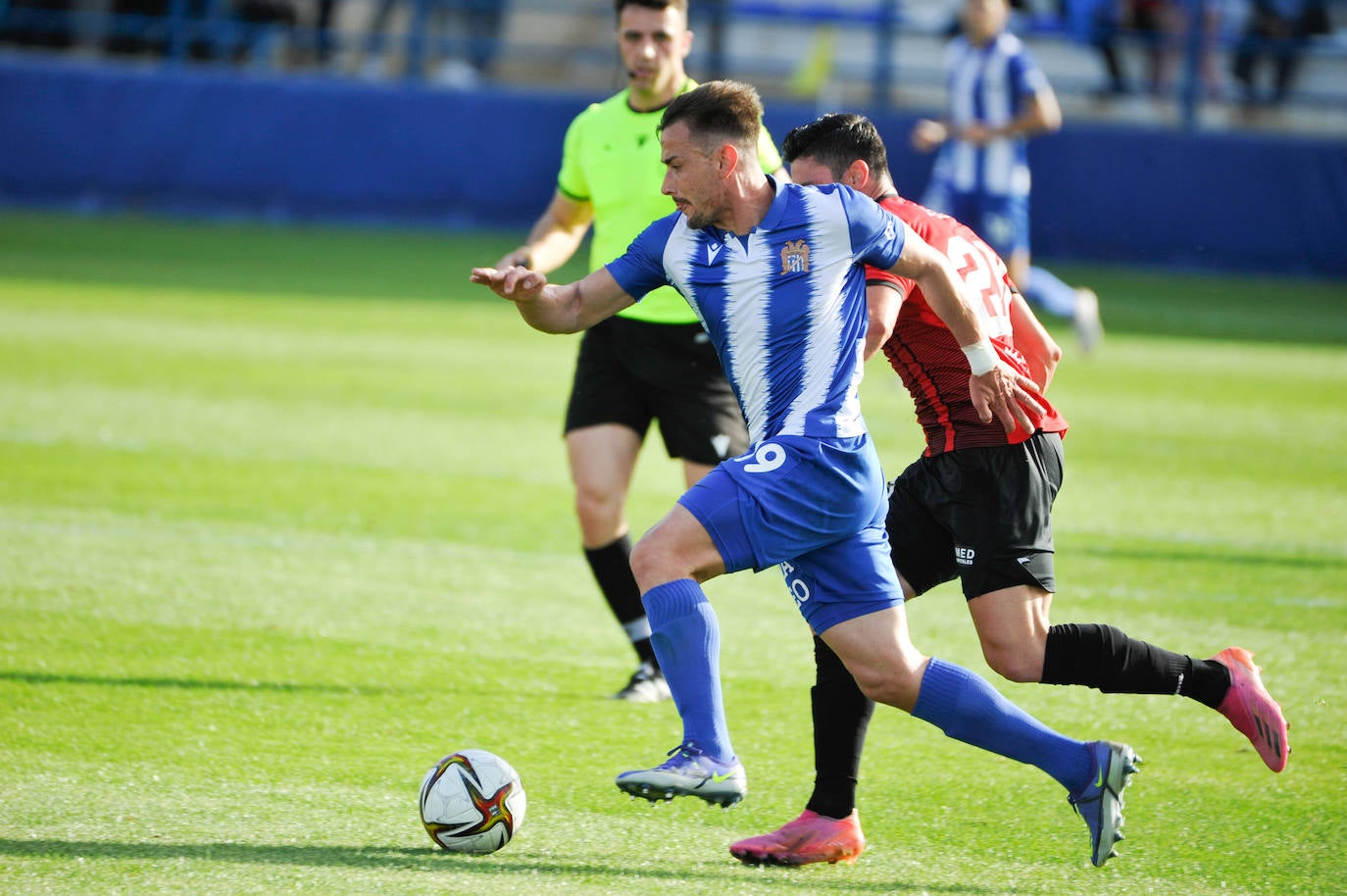 Fotos: El Águilas sale del infierno (Águilas 2, La Nucía 0)