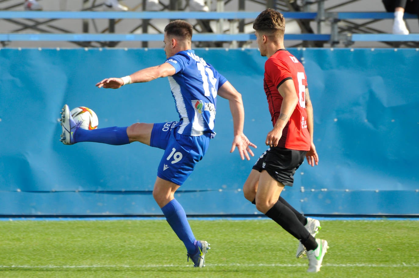 Fotos: El Águilas sale del infierno (Águilas 2, La Nucía 0)