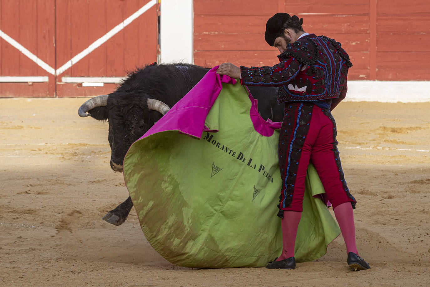 Fotos: Puerta grande para Ureña y Galdós en Yecla