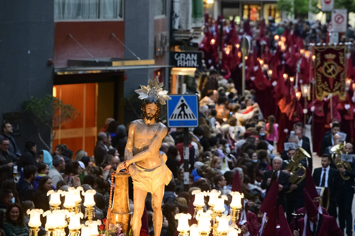 Fotos: El Perdón recorre las calles de Murcia en la procesión del Lunes Santo