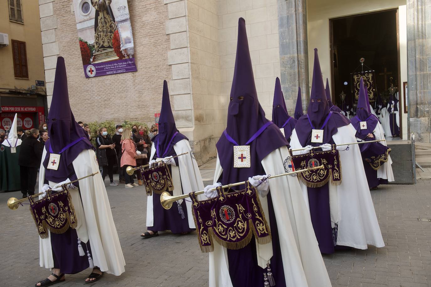 Fotos: La procesión del Rescate de Martes Santo, en imágenes