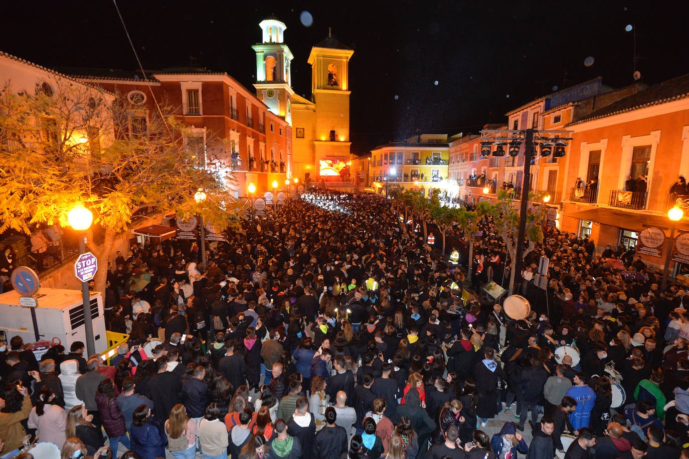 Fotos: La tamborada puede con la lluvia en Mula