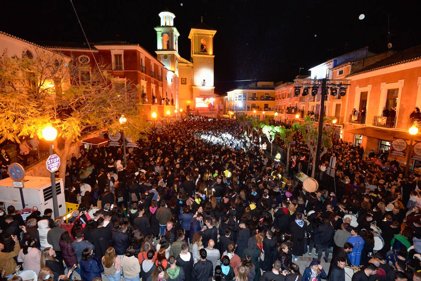 Fotos: La tamborada puede con la lluvia en Mula