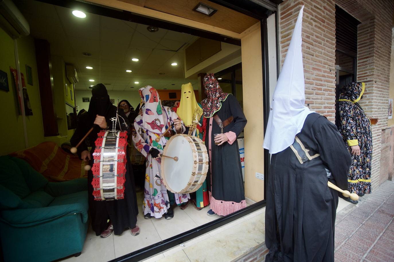 Fotos: Los tambores vuelven a las calles de Moratalla en el Jueves Santo