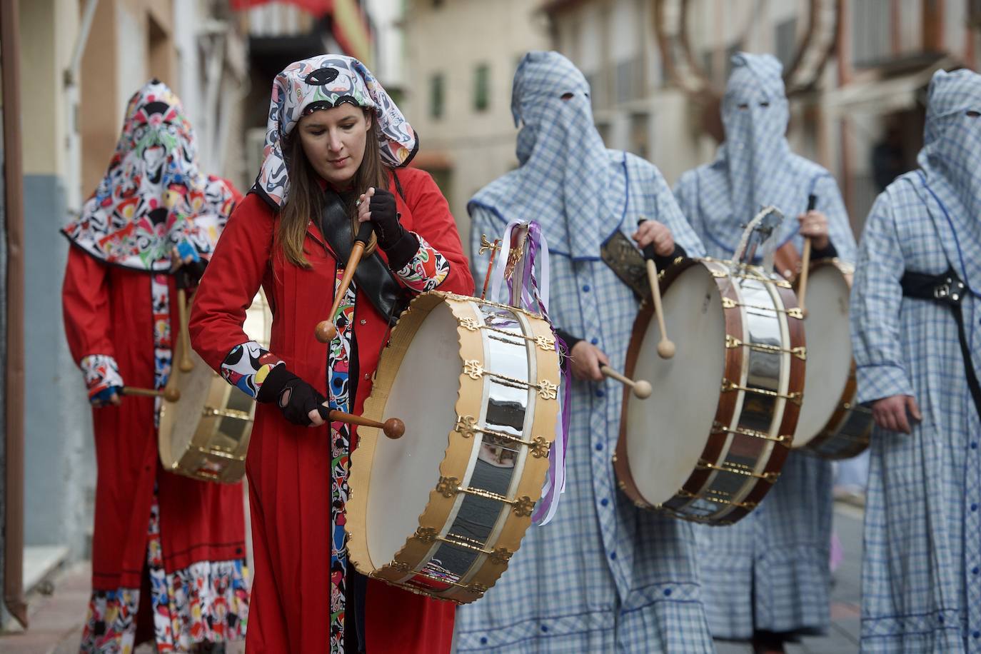 Fotos: Los tambores vuelven a las calles de Moratalla en el Jueves Santo