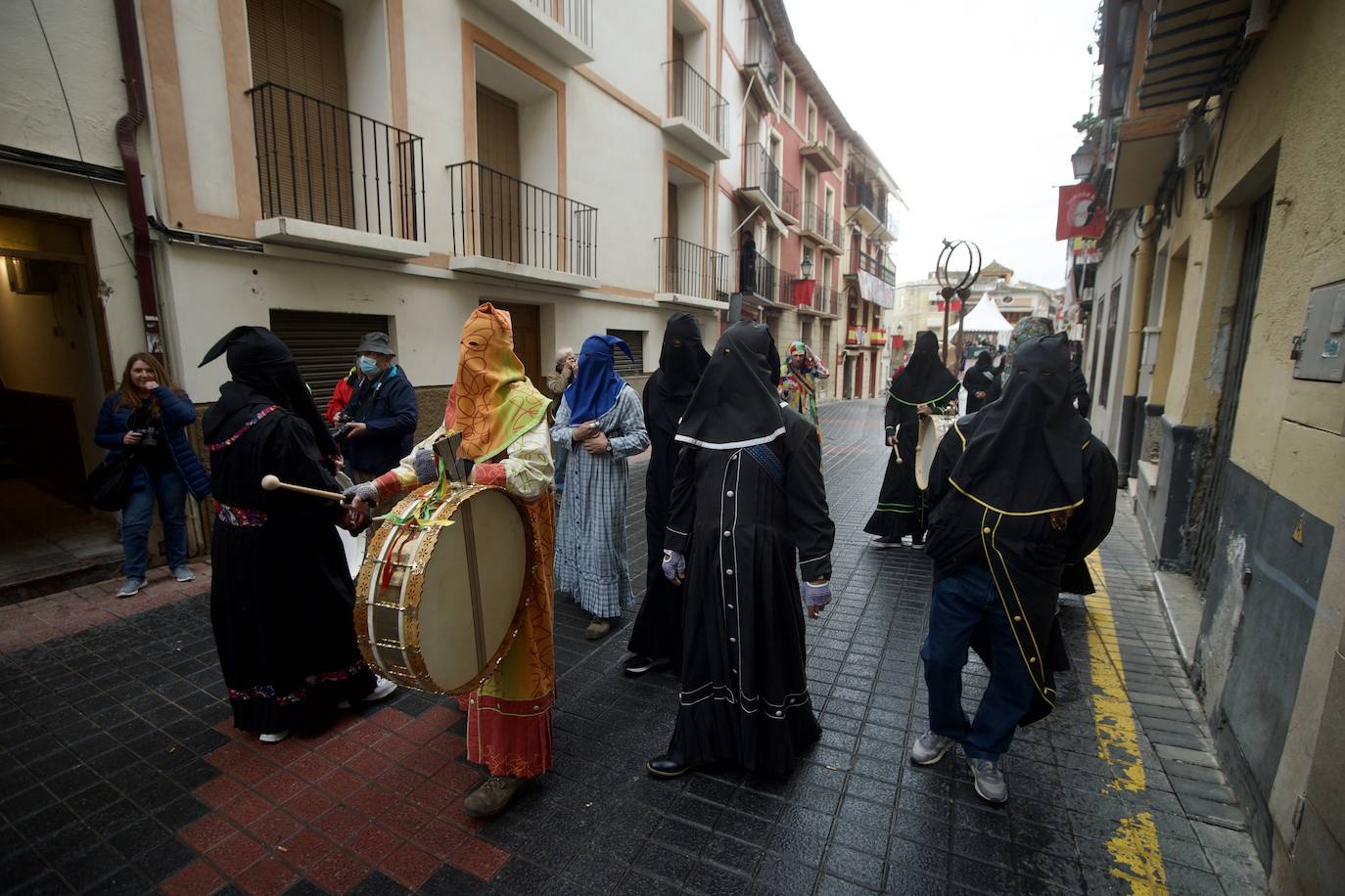 Fotos: Los tambores vuelven a las calles de Moratalla en el Jueves Santo