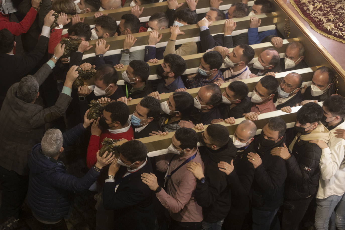 Fotos: Salve al Primer Dolor, único consuelo para los californios