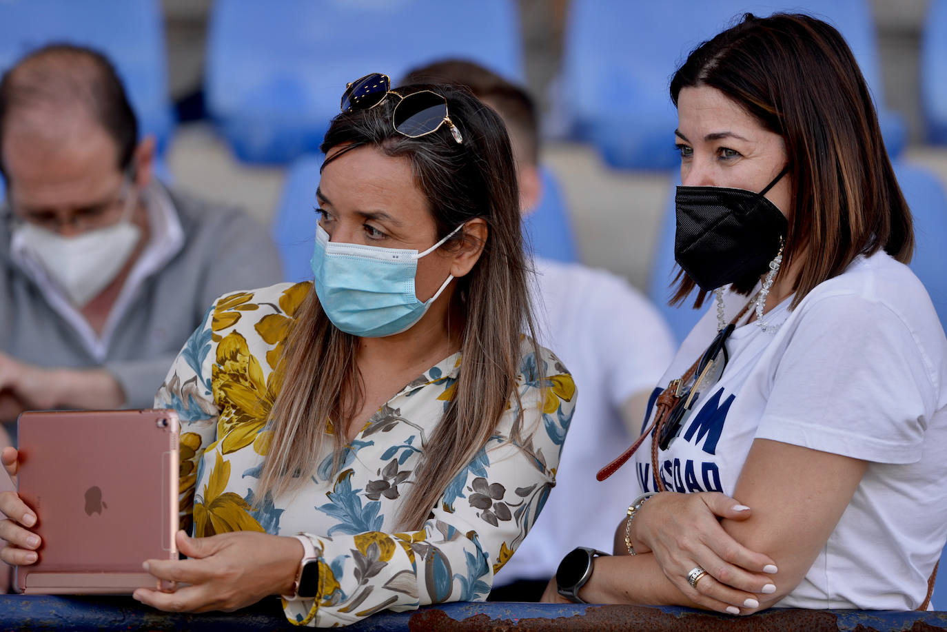 Fotos: Búscate en las gradas de La Condomina en el partido frente al Nástic