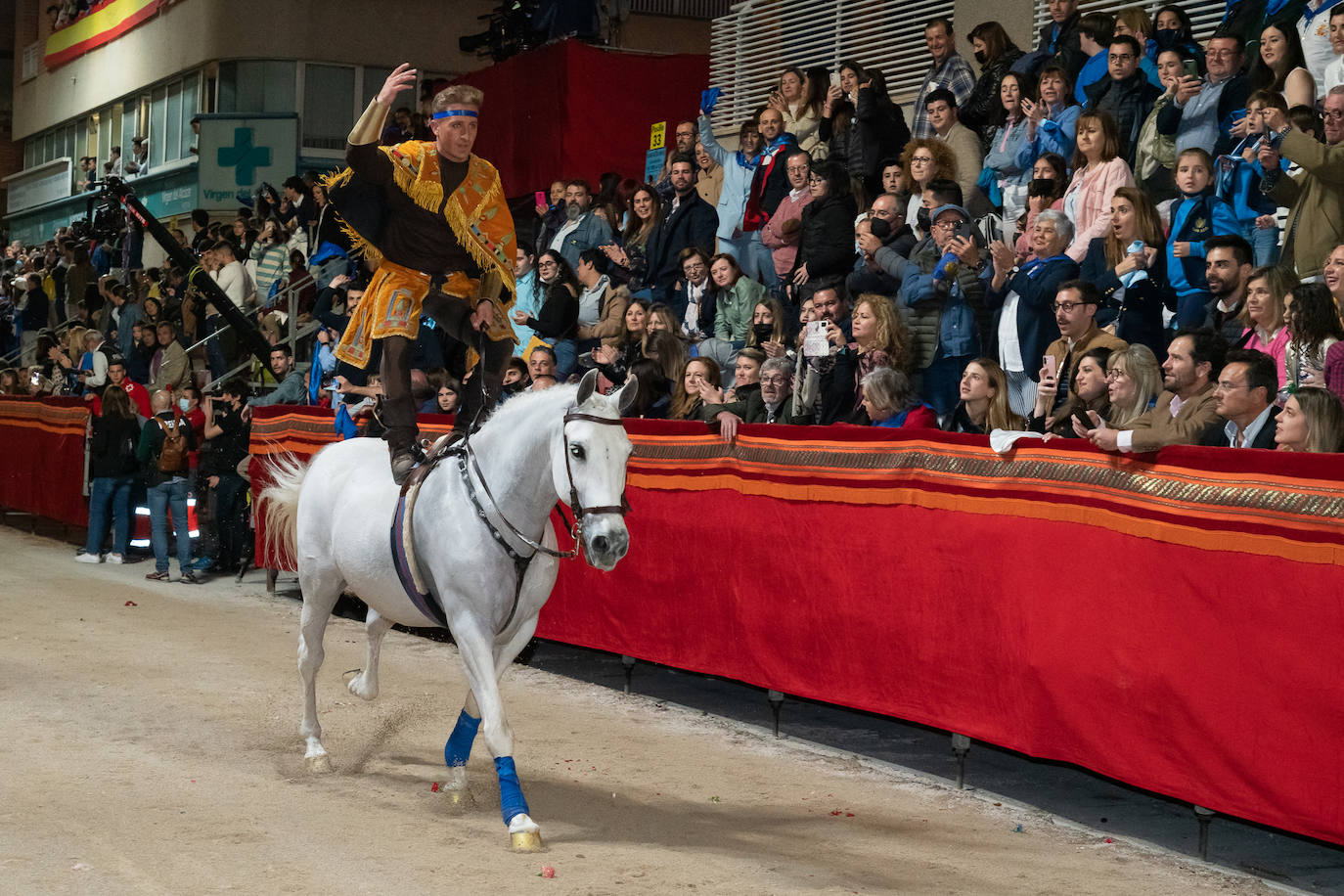 Fotos: Desfile bíblico-pasional del Viernes Santo en Lorca