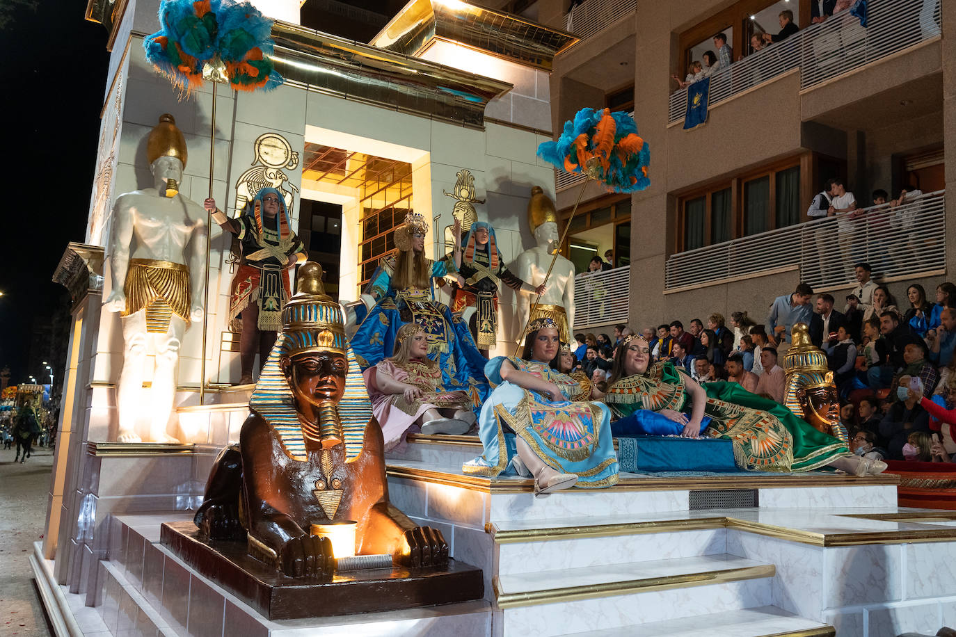 Fotos: Desfile bíblico-pasional del Viernes Santo en Lorca