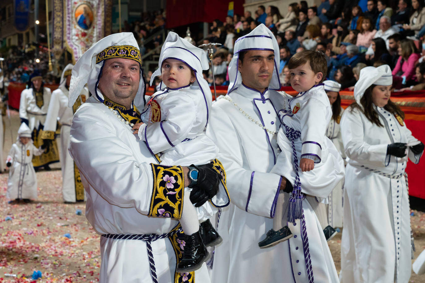 Fotos: Desfile bíblico-pasional del Viernes Santo en Lorca