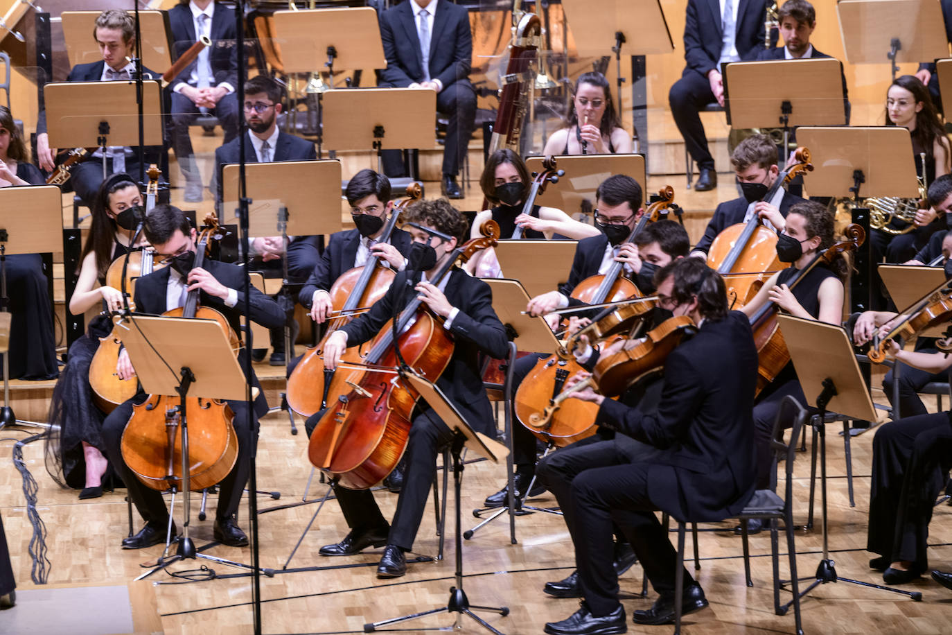 Fotos: Gran ovación a la Orquesta de Jovénes de la Región al interpretar &#039;La gran puerta de Kiev&#039;