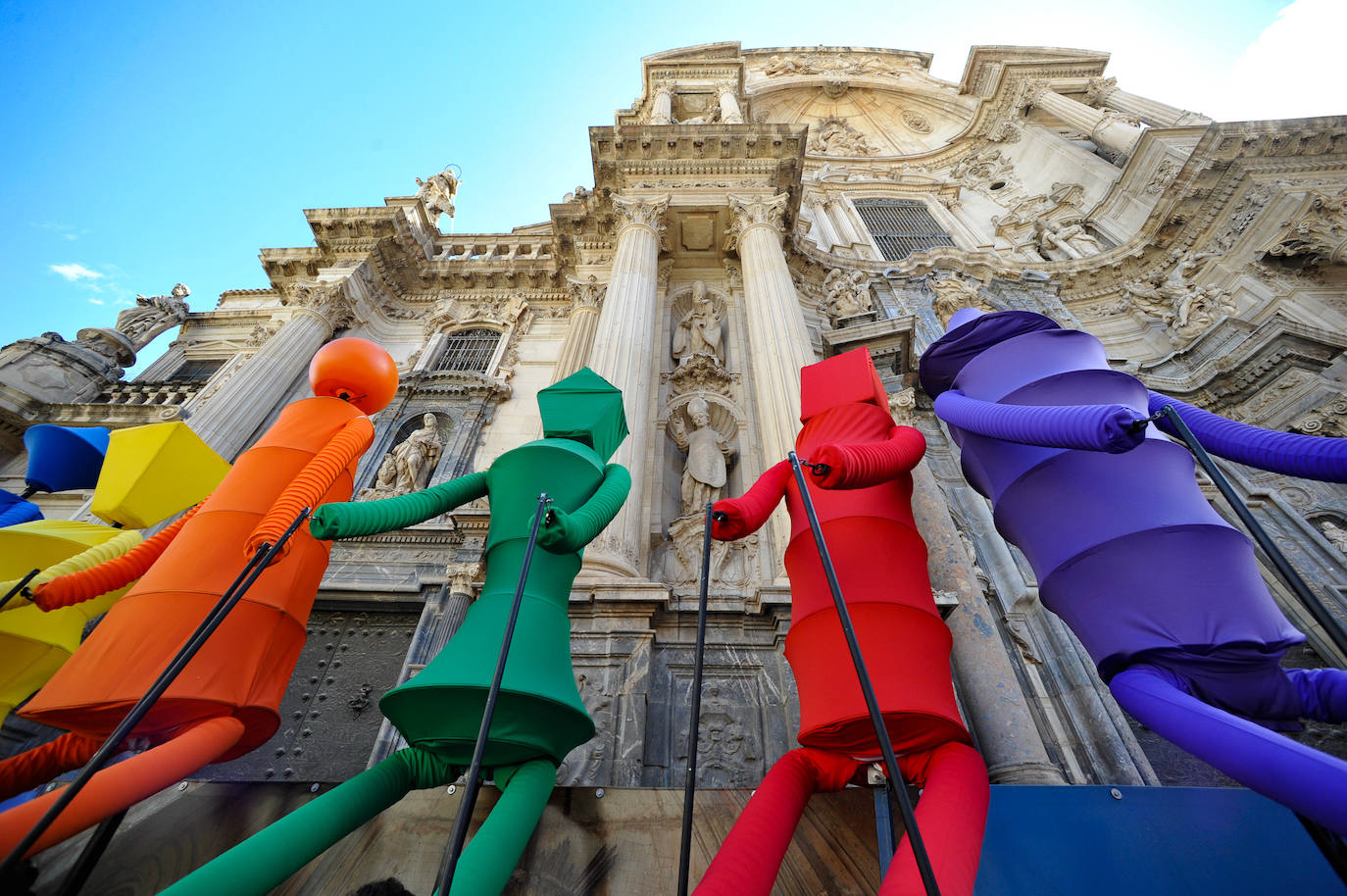 Fotos: El pasacalles de los grupos sardineros, en imágenes