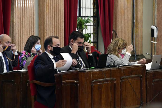 Fotos: Celebración del Pleno del Ayuntamiento de Murcia
