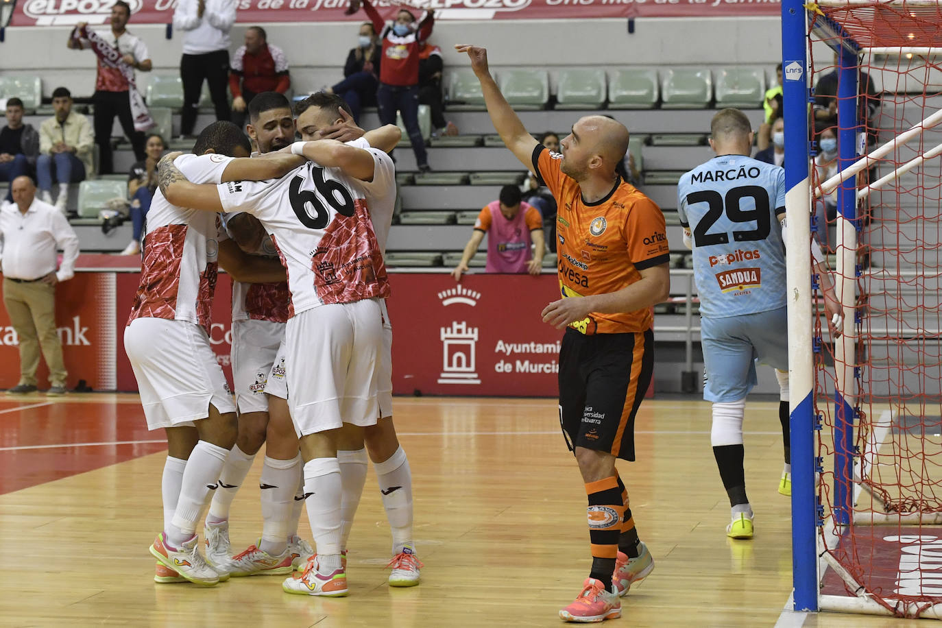 Fotos: El empate de ElPozo contra el Ribera Navarra, en imágenes