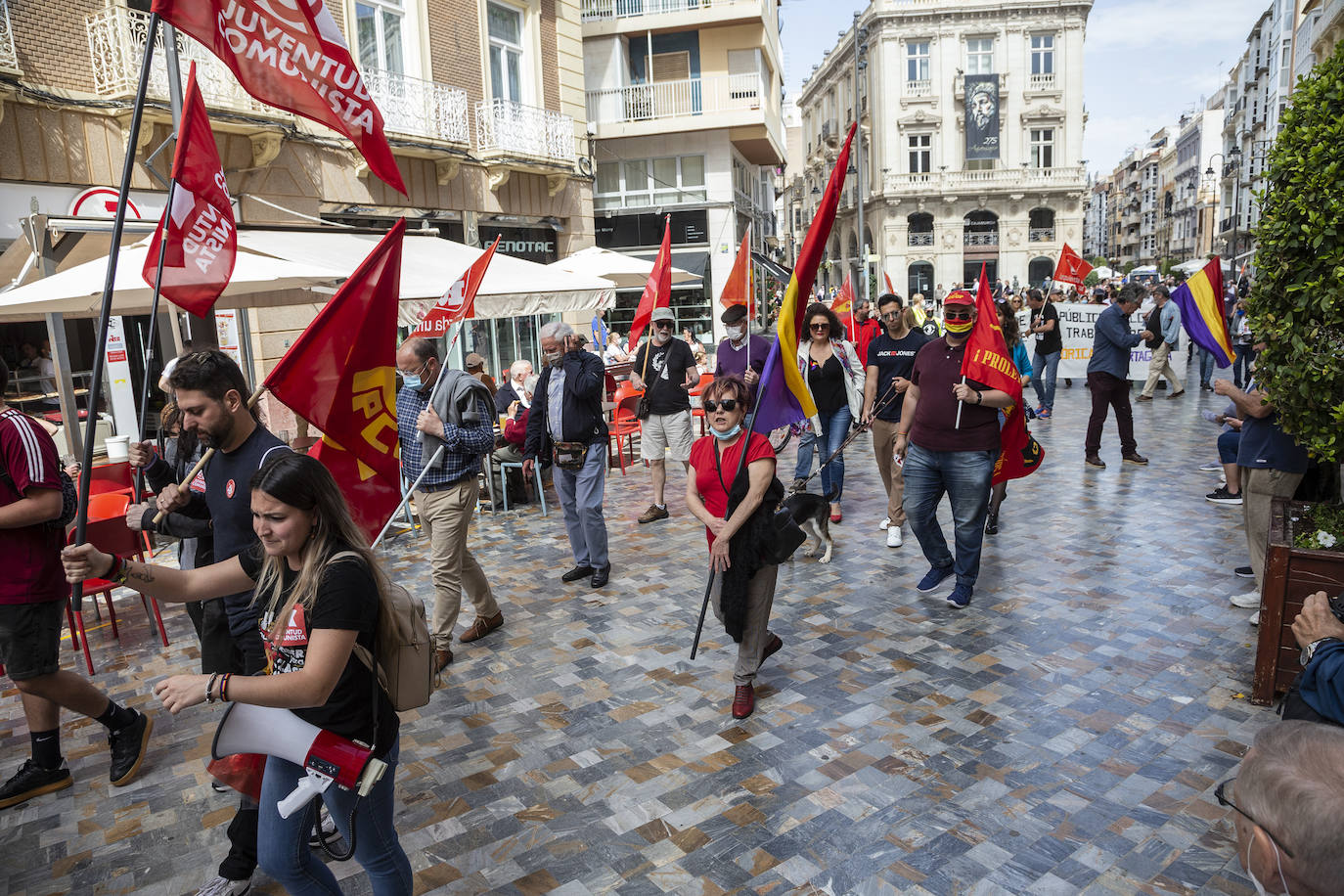 Fotos: Trabajadores y sindicatos exigen en Cartagena medidas urgentes ante la inflación y actualizar los convenios