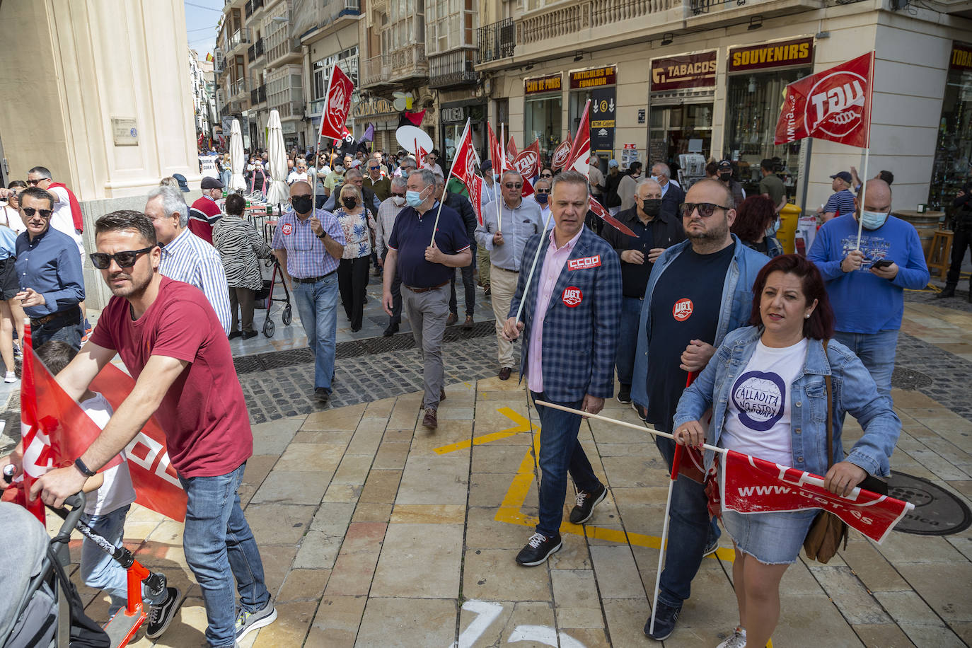 Fotos: Trabajadores y sindicatos exigen en Cartagena medidas urgentes ante la inflación y actualizar los convenios