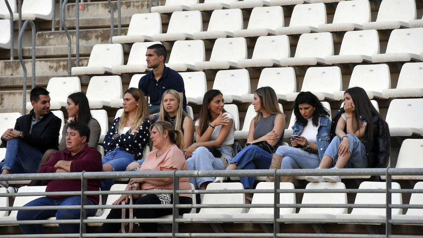 Fotos: Búscate en las gradas del Enrique Roca