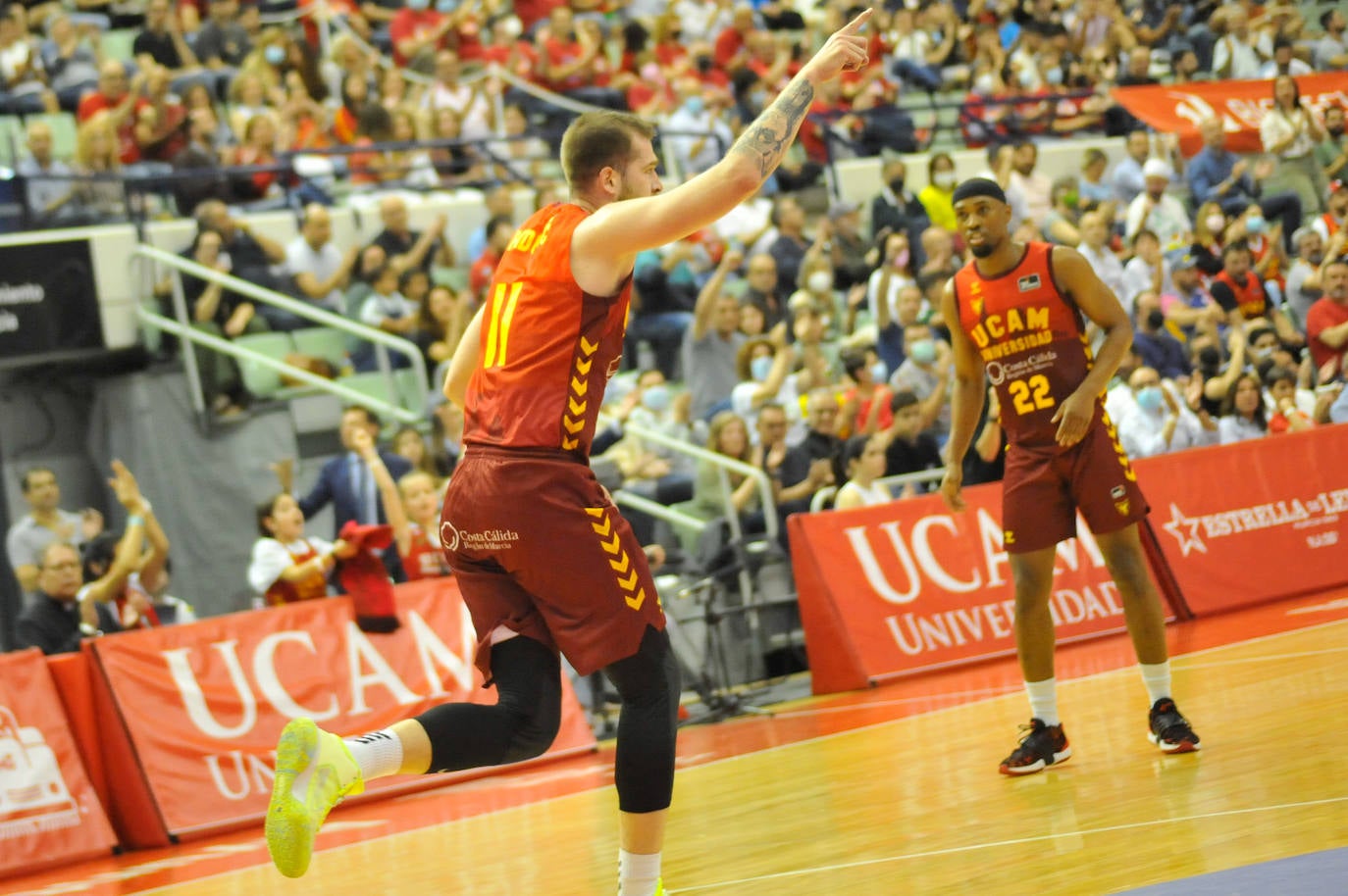 Fotos: El UCAM vuelve a los puestos de &#039;playoff&#039;