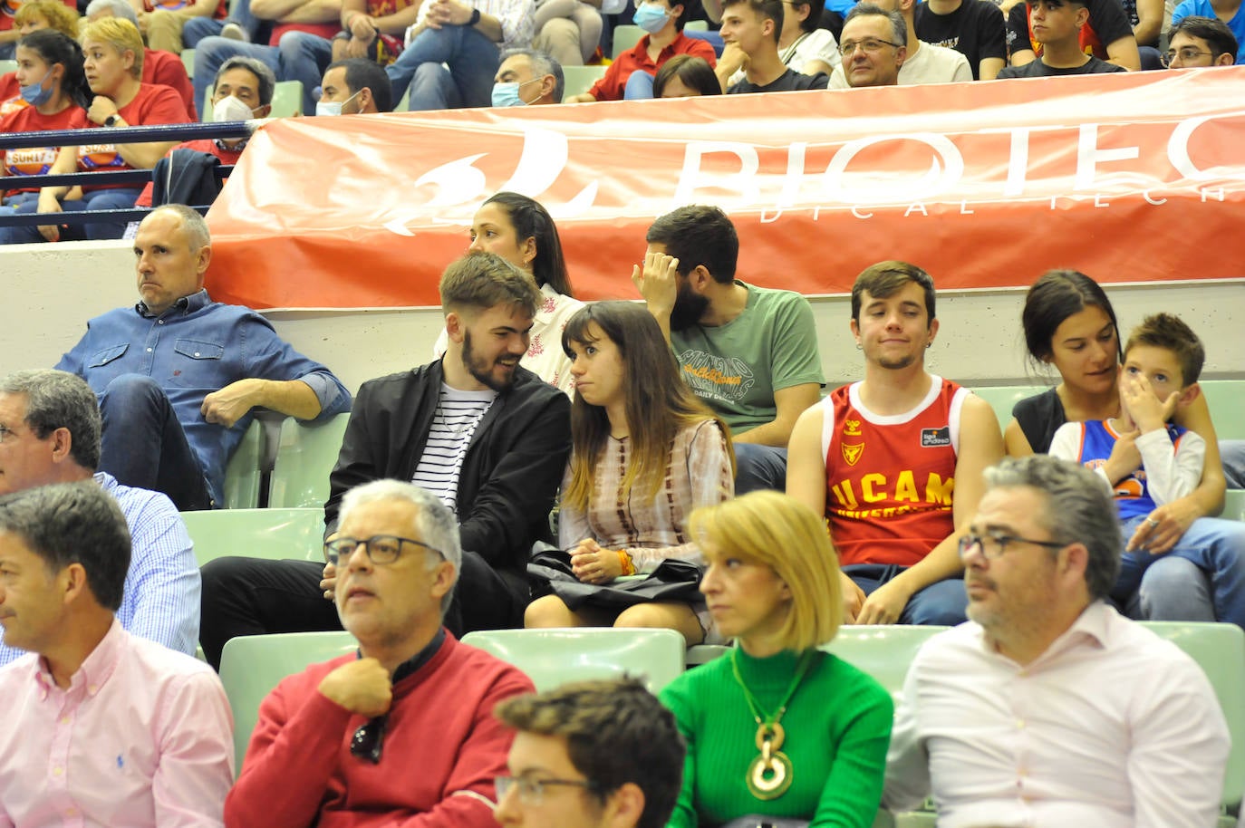 Fotos: El UCAM vuelve a los puestos de &#039;playoff&#039;