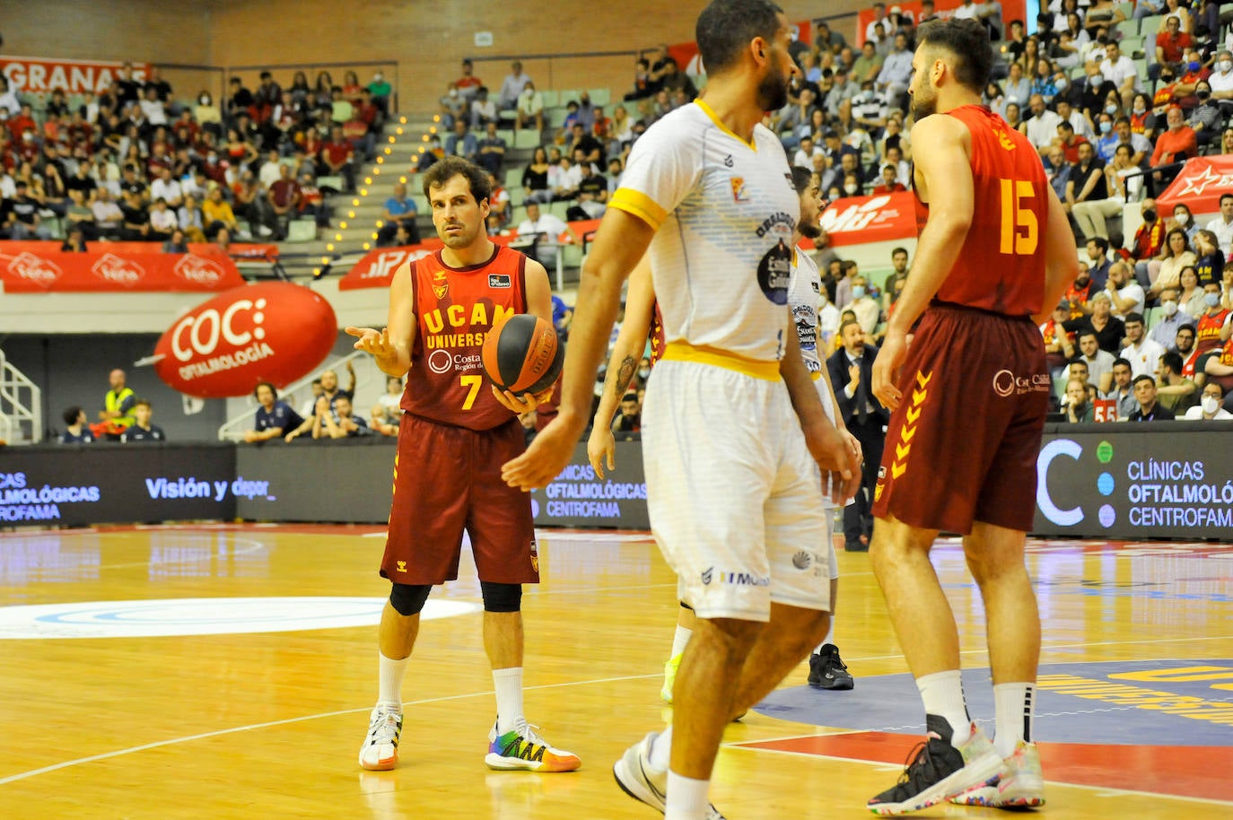 Fotos: El UCAM vuelve a los puestos de &#039;playoff&#039;