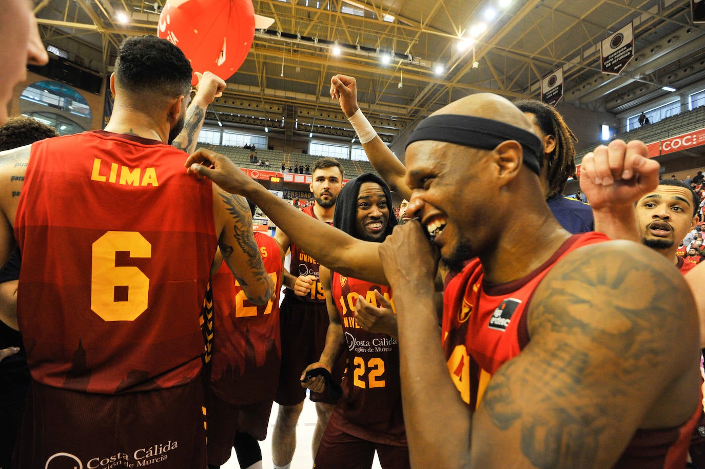 Fotos: El UCAM vuelve a los puestos de &#039;playoff&#039;